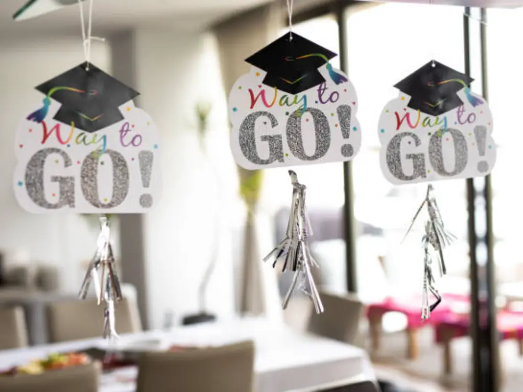 Graduation Party Decorations 4